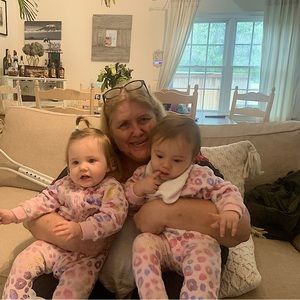 I’m back,paying it forward ,love ❤️ my twins granddaughters,  priceless lol 😂